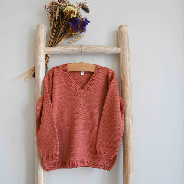 Pukatuka V neck Sweater