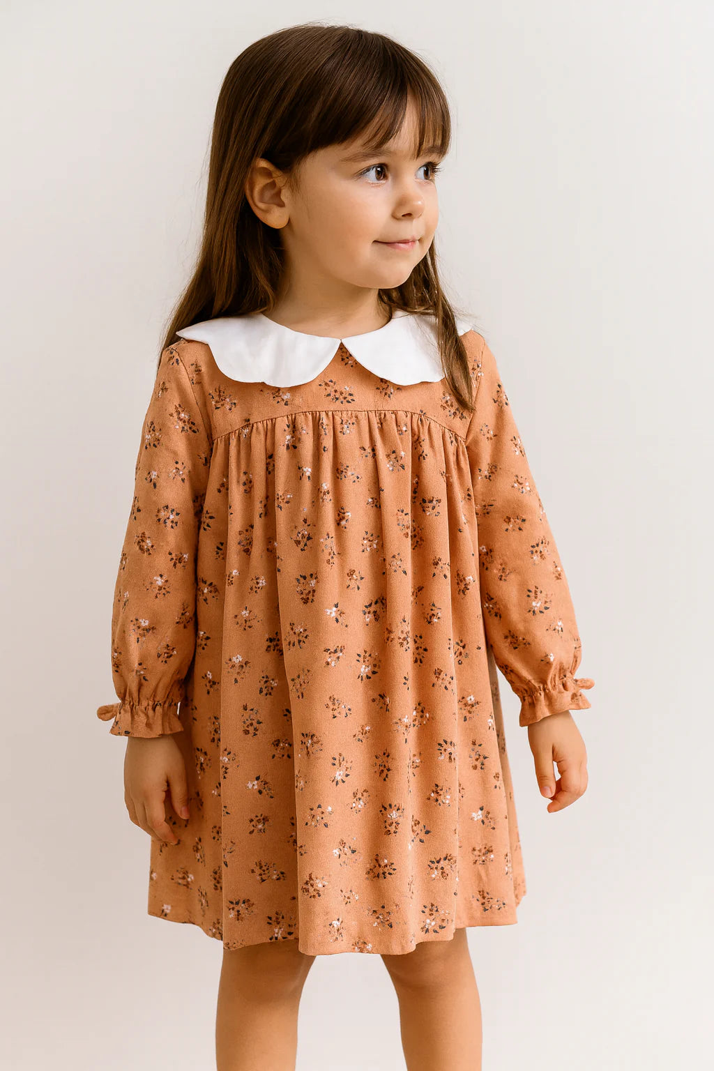 Pukatuka Floral Scallop Collar Dress